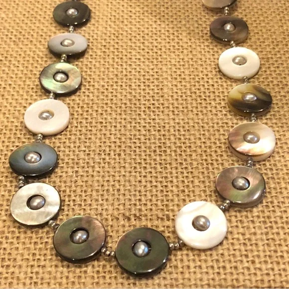 Abalone “Button” Necklace - really unique shell necklace - Picture 4 of 6